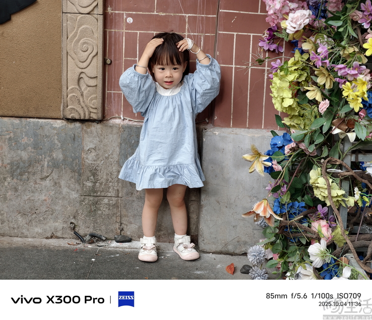 vivo X300系列首测：大小双旗舰，游戏影像都能打