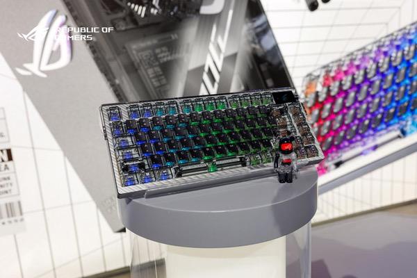 ROG新品超玩会火热开启，高品质外设齐上阵！
