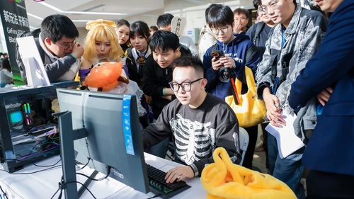 索泰全力支持2025全民电竞嘉年华，携手玩家共创电竞狂欢