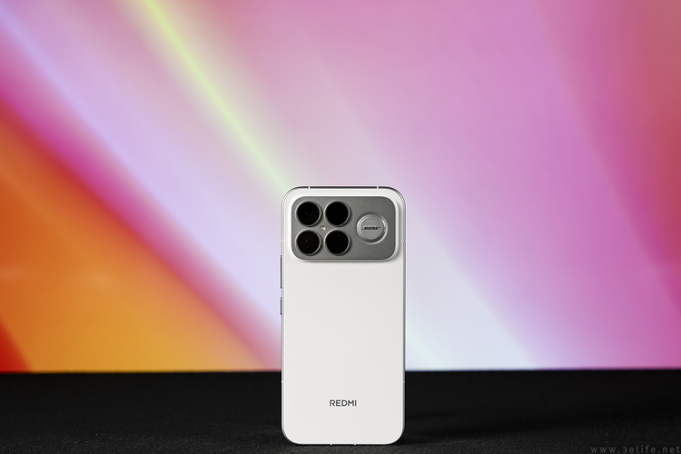 REDMI K90 Pro Max首测：更符合性能玩家喜好的“超大杯”