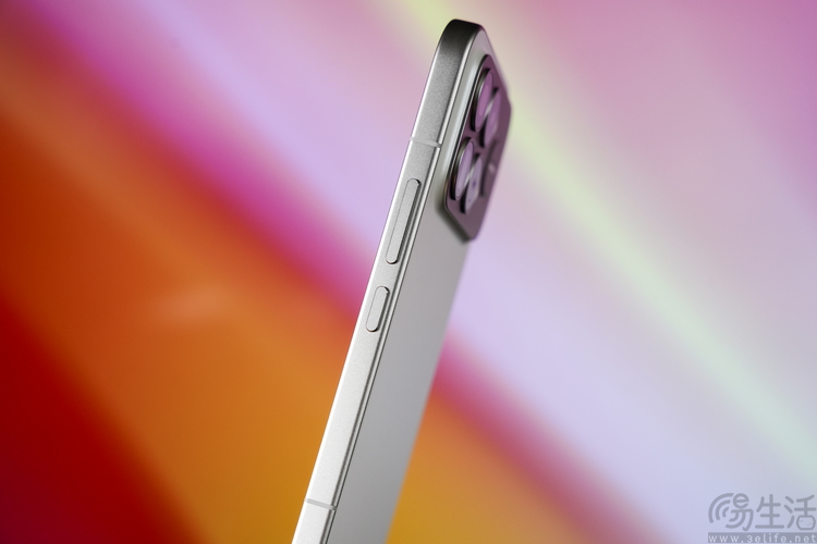 REDMI K90 Pro Max首测：更符合性能玩家喜好的“超大杯”