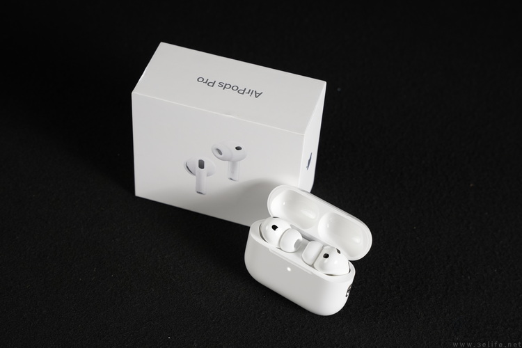 苹果AirPods Pro 3详测:佩戴更稳,降噪依然无敌 苹果AirPods Pro 3详测:佩戴更稳,降噪依然无敌
