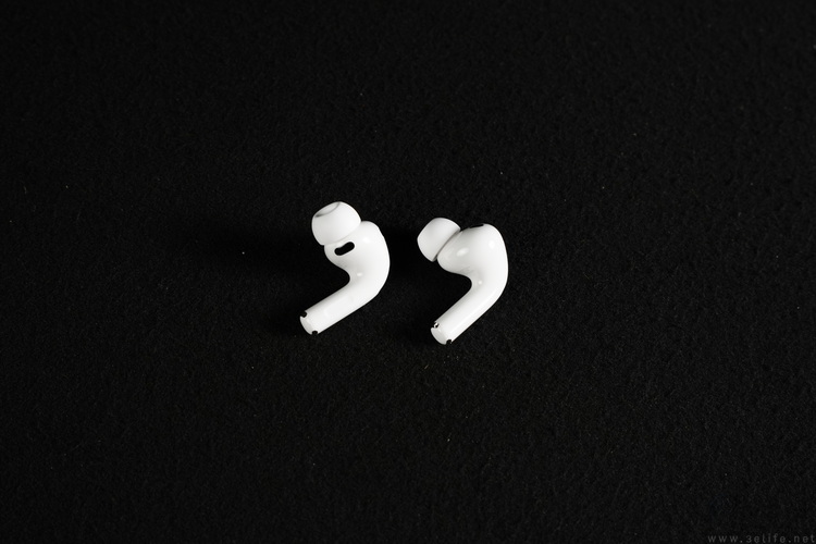 苹果AirPods Pro 3详测:佩戴更稳,降噪依然无敌 苹果AirPods Pro 3详测:佩戴更稳,降噪依然无敌