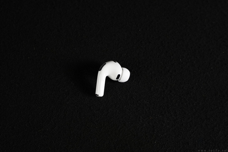 苹果AirPods Pro 3详测:佩戴更稳,降噪依然无敌 苹果AirPods Pro 3详测:佩戴更稳,降噪依然无敌