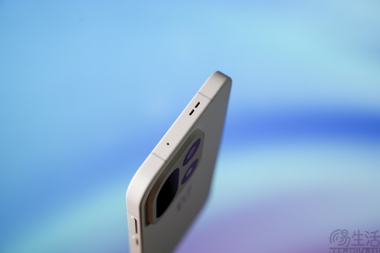 一加15首测:梦回“老一加”,注定将成为一代经典 一加15首测:梦回“老一加”,注定将成为一代经典