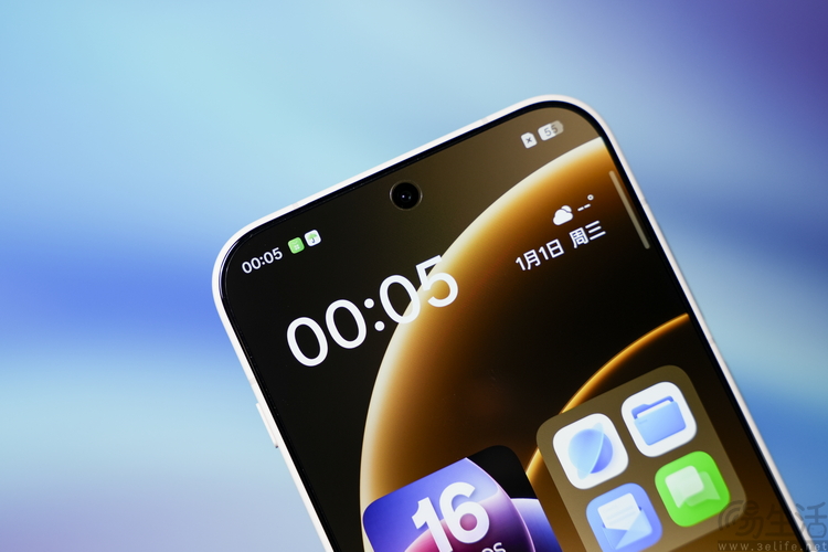 一加15首测:梦回“老一加”,注定将成为一代经典 一加15首测:梦回“老一加”,注定将成为一代经典