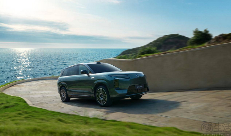 告别“历史包袱”,腾势N8L强势进军家用旗舰市场 告别“历史包袱”,腾势N8L强势进军家用旗舰市场