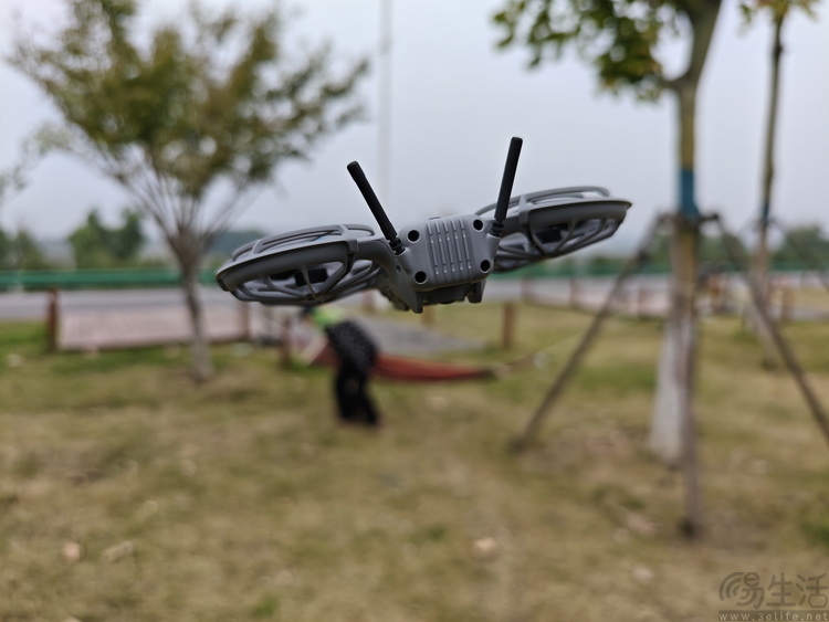 DJI Neo 2首发评测：尽在“掌”握的飞行摄影师