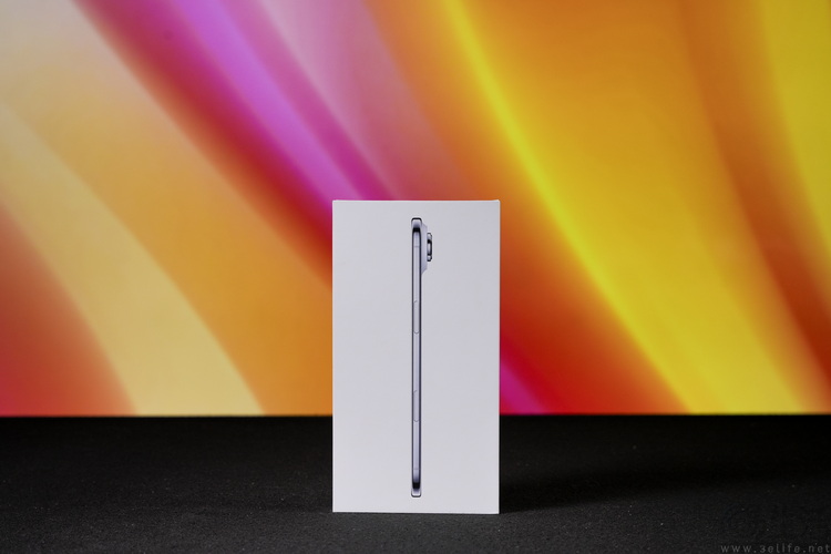 测完iPhone Air，终于知道它为啥“对手”很少了