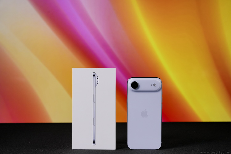 测完iPhone Air,终于知道它为啥“对手”很少了 测完iPhone Air,终于知道它为啥“对手”很少了