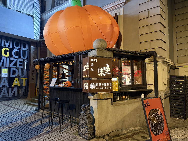 测完iPhone Air,终于知道它为啥“对手”很少了 测完iPhone Air,终于知道它为啥“对手”很少了