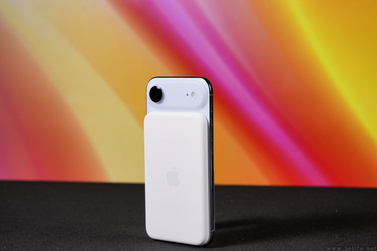 测完iPhone Air,终于知道它为啥“对手”很少了 测完iPhone Air,终于知道它为啥“对手”很少了