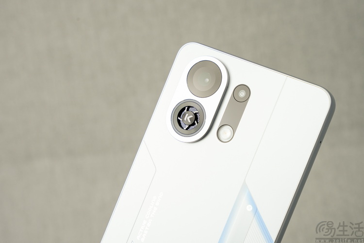 “旗舰手机”的泛滥，可能是目前行业的一大问题