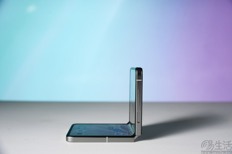 到了2025年，“小折叠”有比过去更好用吗