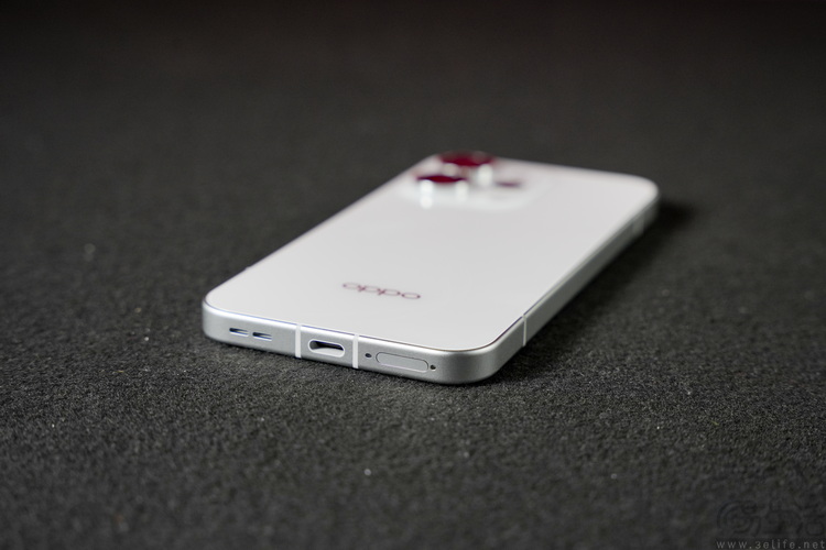 Reno15首测：“时尚手机”怎么造？OPPO打了个样