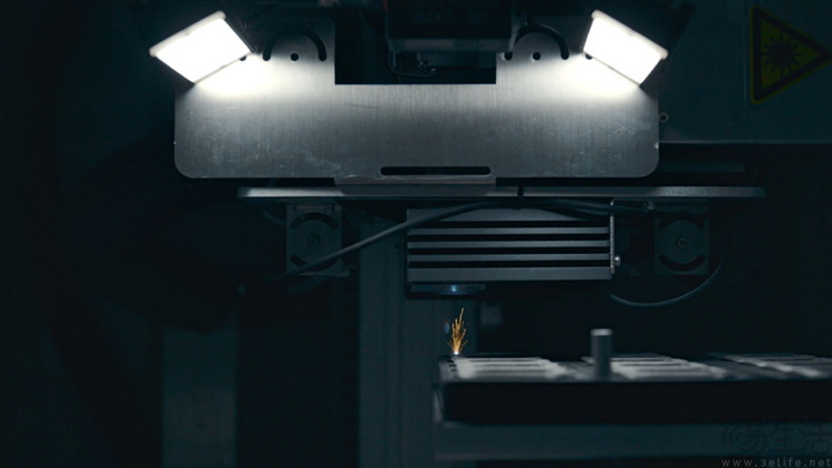 将50微米的金属粉末变成手表，到底有多难