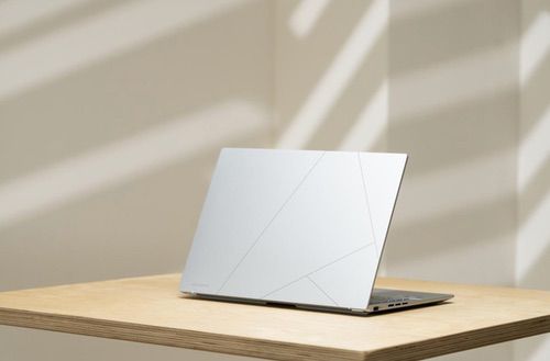 年末购机首选华硕灵耀14 2025，AI时代的智慧工作伙伴