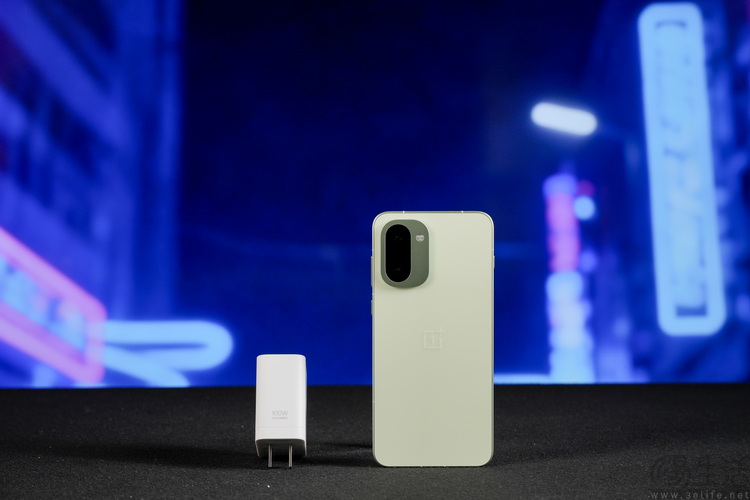 一加Ace 6T性能专测：首发第五代骁龙8，“双旗舰”成了