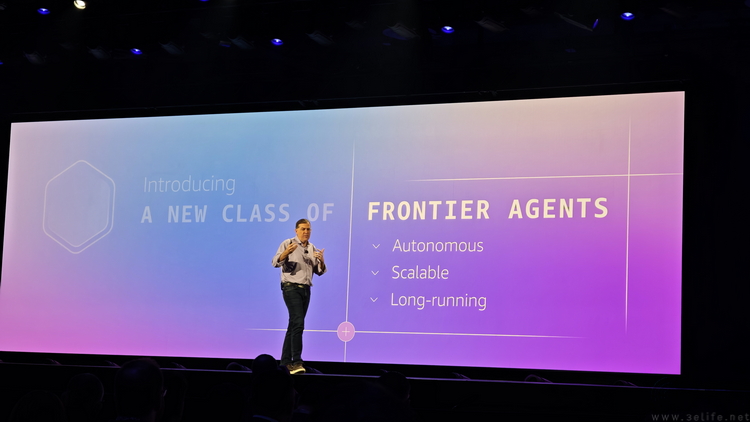 硬件、模型和智能体,AWS正在驱动AI“大时代” 硬件、模型和智能体,AWS正在驱动AI“大时代”