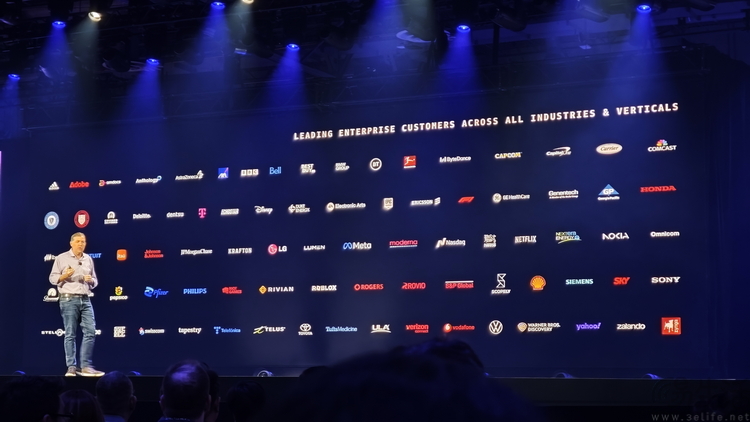 硬件、模型和智能体,AWS正在驱动AI“大时代” 硬件、模型和智能体,AWS正在驱动AI“大时代”