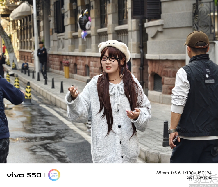 vivo S50首发评测：能拍还“耐玩”，重新定义标准版