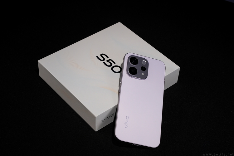 vivo S50首发评测：能拍还“耐玩”，重新定义标准版