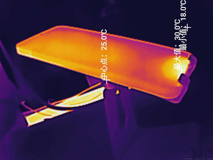 荣耀WIN首发评测:满配硬核、定义“游戏手机” 荣耀WIN首发评测:满配硬核、定义“游戏手机”