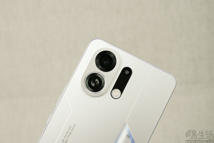 告别“单摄羞耻”，可能是性能向手机接下来的关键