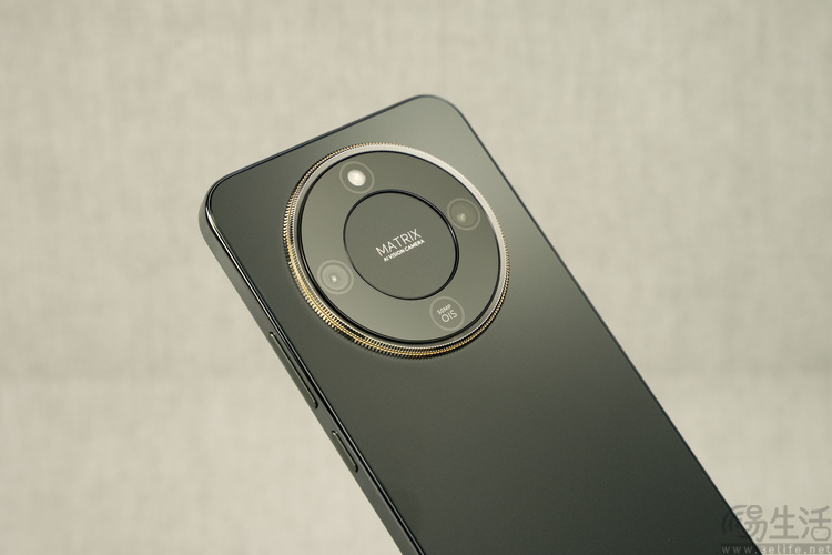 告别“单摄羞耻”，可能是性能向手机接下来的关键