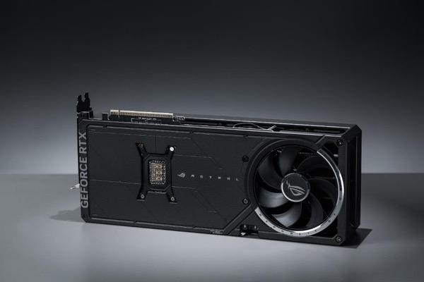 2025 STEAM冬促开启！华硕RTX50系显卡高帧畅爽游戏