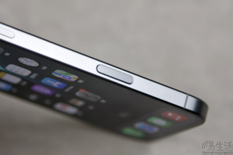 不再模仿苹果，国产手机取消“拍照键”方向对了