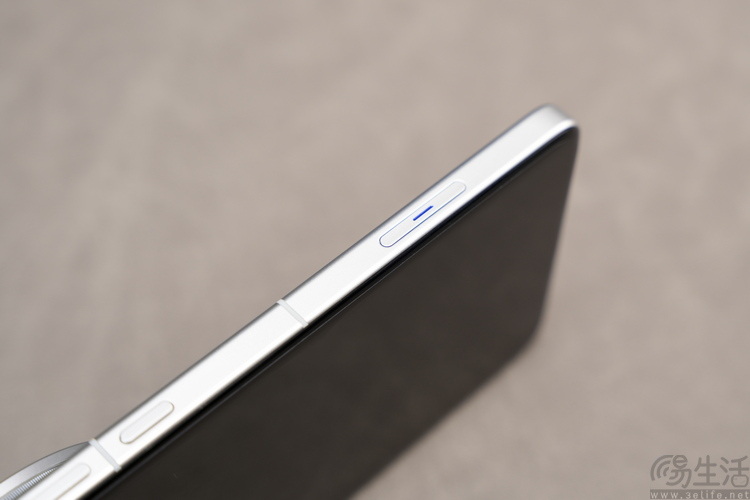 不再模仿苹果，国产手机取消“拍照键”方向对了