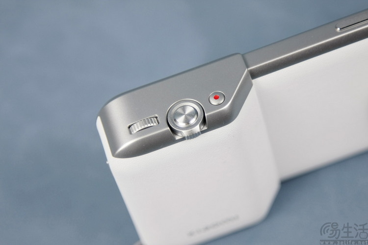 不再模仿苹果，国产手机取消“拍照键”方向对了