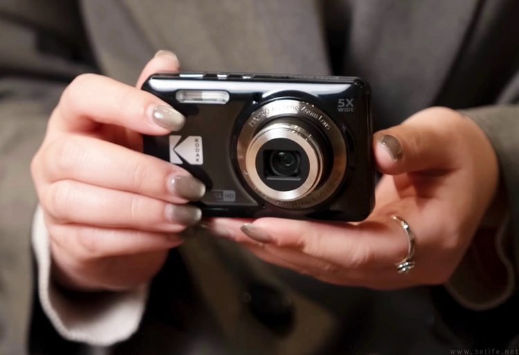 “电子古董”卷土重来，给手机行业出了个难题