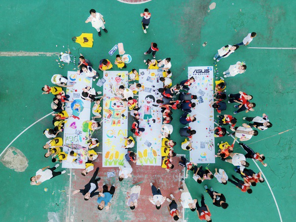 华硕e创公益十七载：“科普智联室”赋能乡村