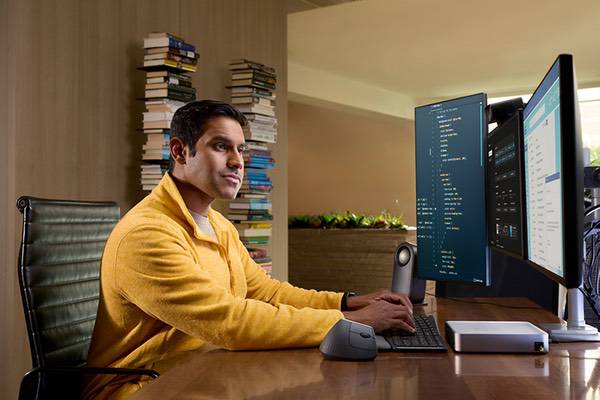 AI赋能创新,为骁龙X系列开启全新产品形态 AI赋能创新,为骁龙X系列开启全新产品形态