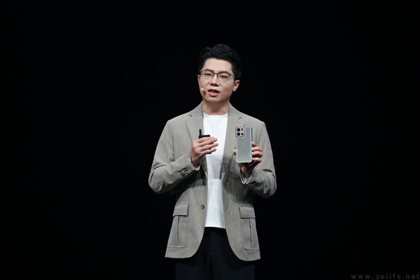 一加全新 Turbo 6 系列正式发布,首销优惠价1699元起 一加全新 Turbo 6 系列正式发布,首销优惠价1699元起