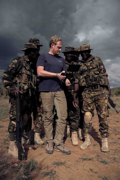 《犀牛》：在肯尼亚荒野的中心，与森海塞尔一起提升叙事体验