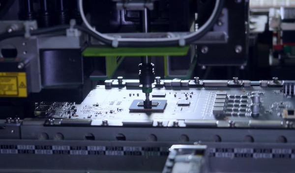 DLSS 4.5发布6倍帧生成来了！华硕RTX50甜品卡性能画质大加强