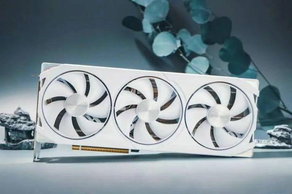 《逆战：未来》上线！耕升RTX 5070 Ti踏雪OC 2.0解锁新鲜情怀体验