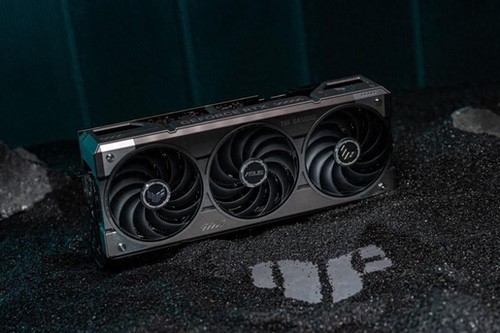 DLSS 4.5黑科技降临！华硕显卡硬实力开启性能巅峰