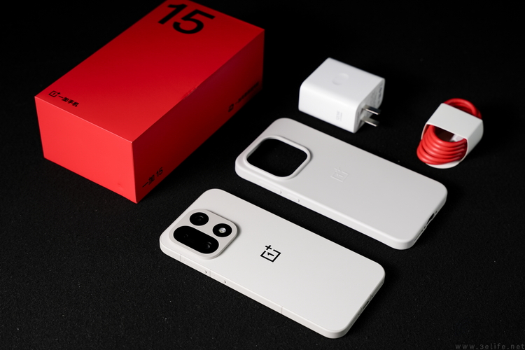 两个多月“促成”18款旗舰，高端机还得看骁龙8