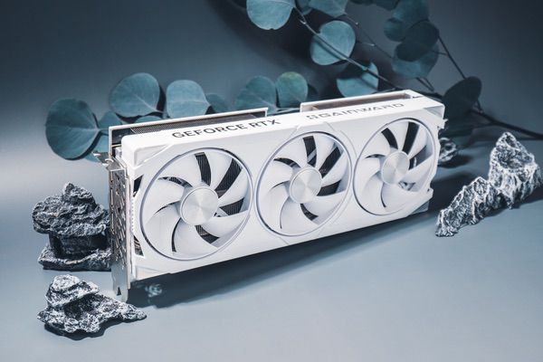 《破碎怪谈：恶意取关》耕升RTX 5060 Ti 16GB踏雪X3 OC惊悚心灵救赎