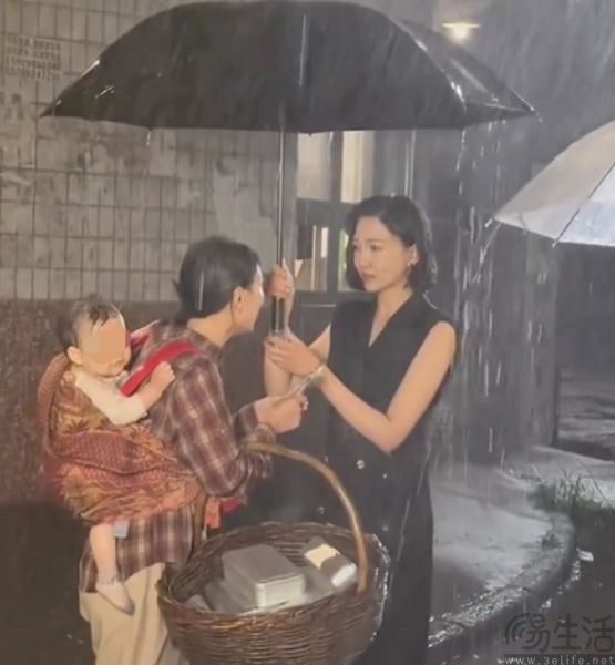 剧组让婴儿淋雨拍戏，短剧平等折磨每个人