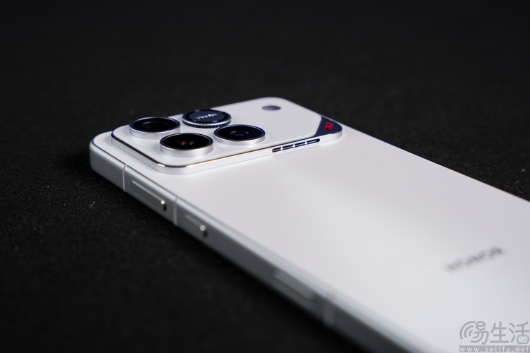 内置风扇终于火了，但谁说它只能用于游戏手机？