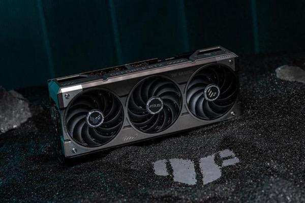 华硕显卡两步轻松开启DLSS 4.5多帧生成 速来体验