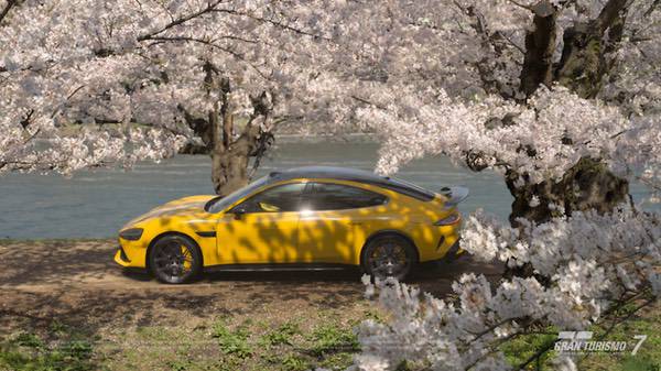 小米 SU7 Ultra正式上线《Gran Turismo 7/跑车浪漫旅7》 小米 SU7 Ultra正式上线《Gran Turismo 7/跑车浪漫旅7》