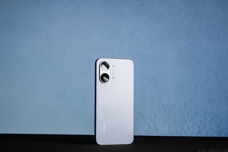 REDMI Turbo5 MAX首测：简单直白的青年人神机