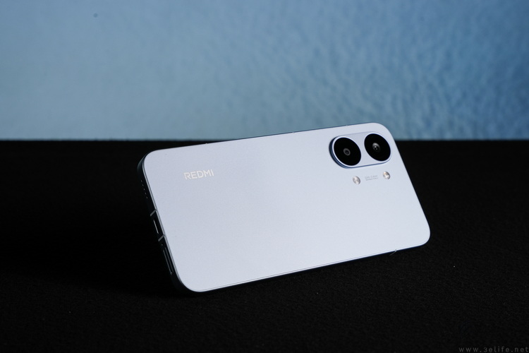 REDMI Turbo5 MAX首测：简单直白的青年人神机