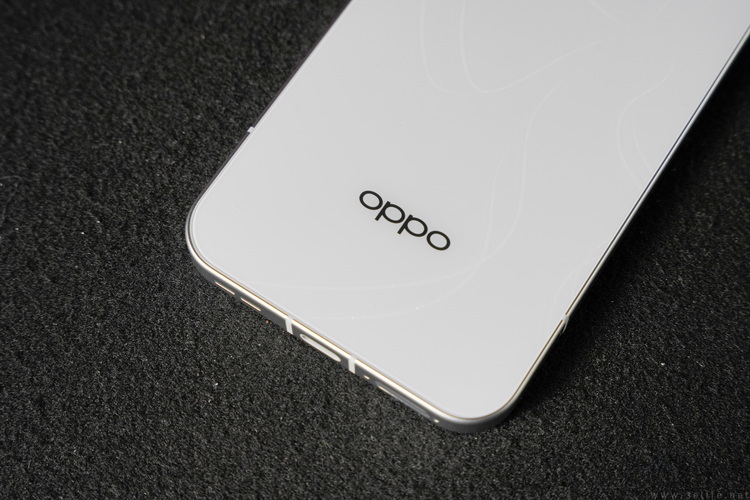 变革中的OPPO，在2025年走出了一条“逆袭”之路